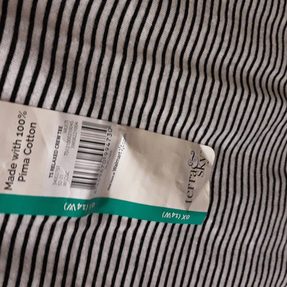 Top - Picture 2 of 2